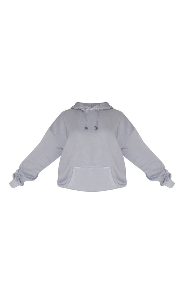 8ad4ceaf91cc19c4003481593091f7105889e2ab_CNK5649_5_prettylittlething_shape_grey_hoodie-1