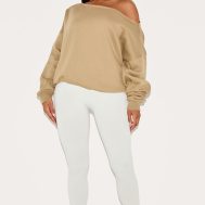8b183e8073d964f033968f6995e68839a8a5ae7a_CNM0954_3_shape_khaki_sweat_raw_edge_slouch_sweatshirt