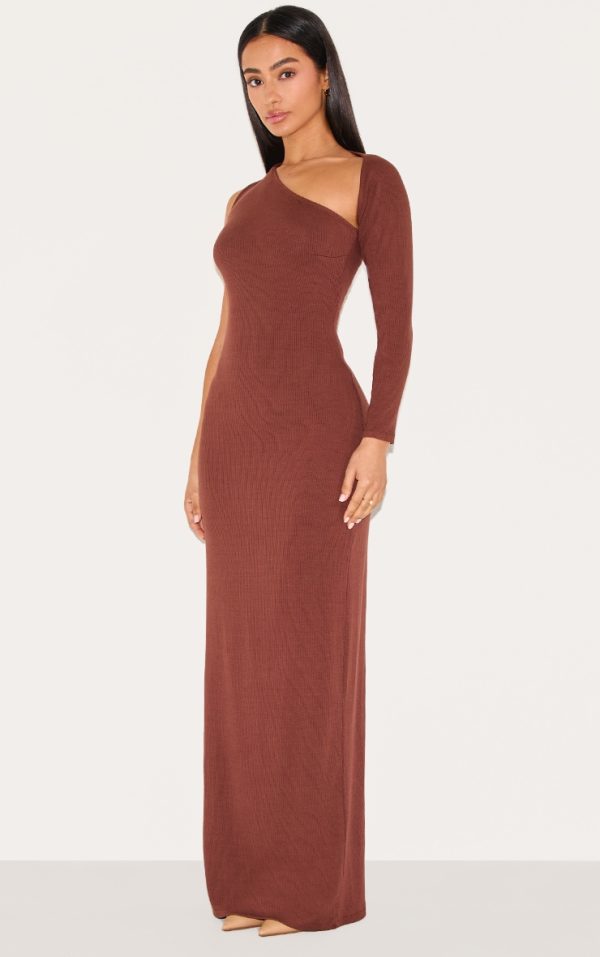 8b4d66b316140ff1766386b8dceb85ad02fdc14f_CNM1861_3_petite_chocolate_ribbed_one_sleeve_maxi_dress