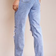 8b7edab87a4f41189fb007d4bfe1a6eeda8d248c_CMK9987_3_mid_blue_vintage_wash_ripped_straight_leg_jeans