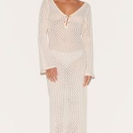 8bacb0218d00b0f066827c252be662a95cecb895_CNM4656_1_petite_cream_knit_v_neck_maxi_dress