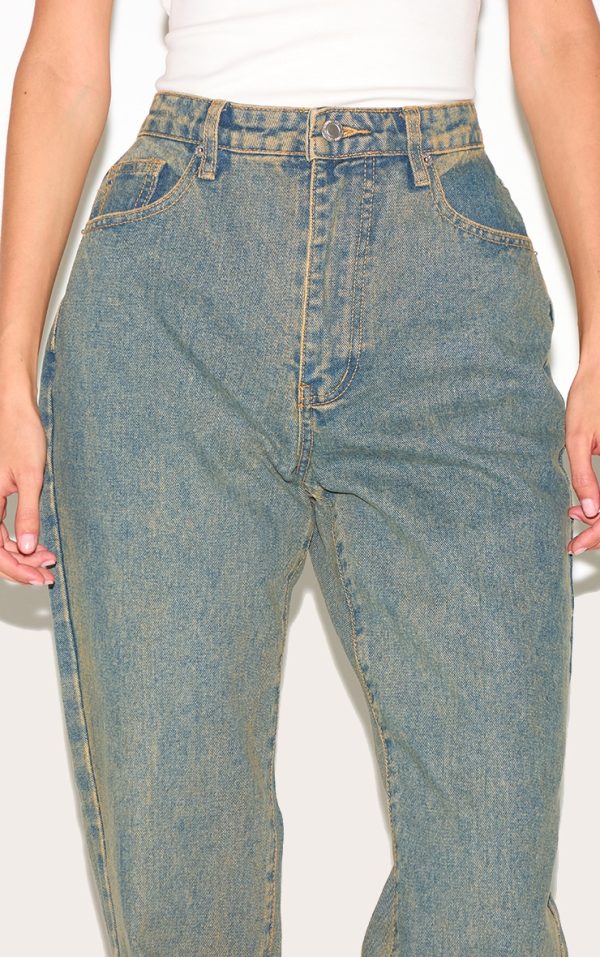 8bfd803865d4b9e6a61bab08d2e5bb5908515b6e_CNL7127_4_vintage_high_waist_straight_leg_jeans