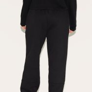 8c2720b845d076833ea0258588bf877fe57245f1_CNL9637_3_black_straight_leg_cuffed_seam_detail_joggers