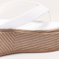 8c4d63900824b30d04c1352a58fc19ff638e41f8_CNL7089_4_white_pu_toe_thong_fake_stack_round_toe_flatform_sandals