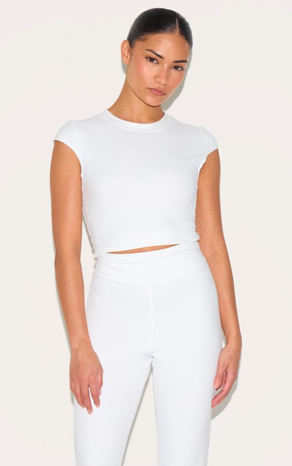 8cab4f0c3f619ae33f5a5ba90617f75cfc5d7a39_CNK9517_1_petite_white_contour_sculpt_short_sleeve_crop_top