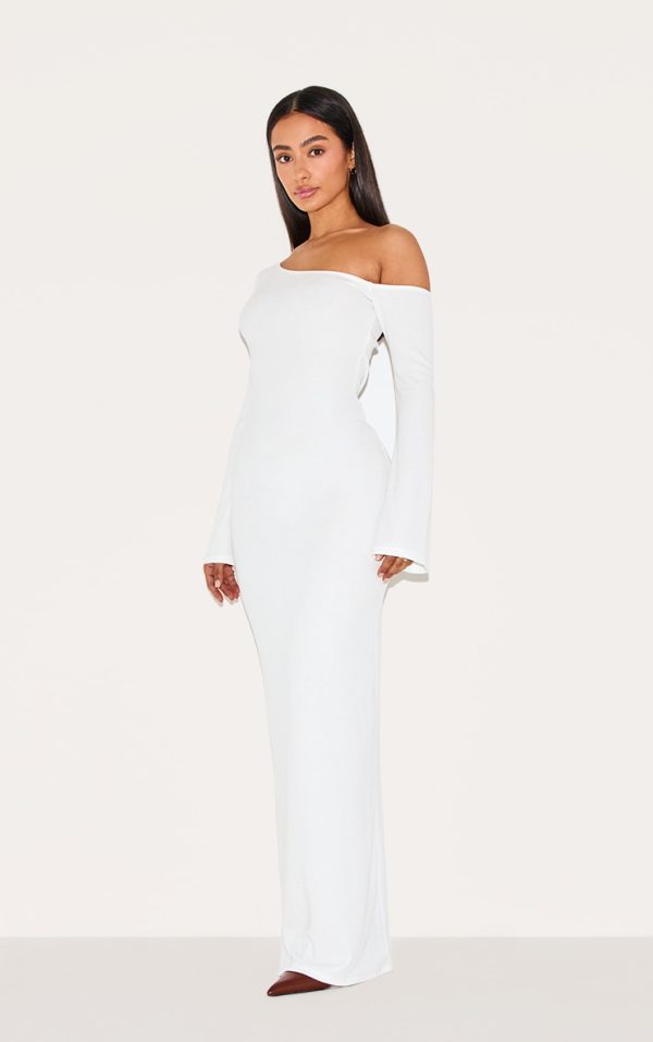 8d19bda0836aa89fa2070b25c69b1faac97bc109_CNM2872_3_petite_cream_asymmetric_ribbed_maxi_dress