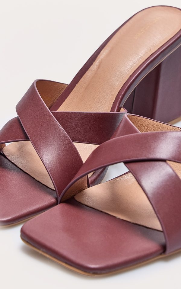 8dc3f722b26603a88c7722c5fd348f36e7b11402_CNL3565_4_burgundy_pu_cross_strap_block_heeled_mules