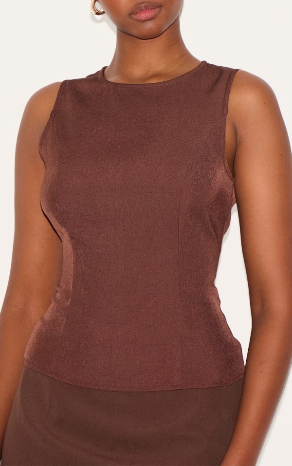 8df02a44a4df58c06cd464a8e42905afcb8d7914_CNL9816_4_chocolate_fitted_woven_long_top