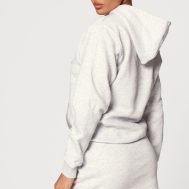 8e59828a499001a7e3bc9d621ca9f4a124b3f1c9_CNF4176_2_prettylittlething_ash_grey_logo_badge_detailed_oversized_hoodie