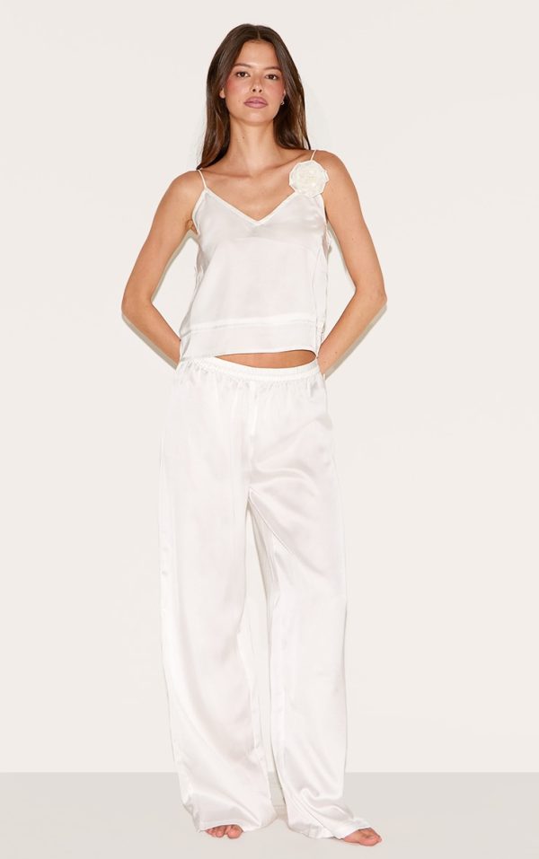 8e61234be8c2eb69ffd5508264249a86e1347940_CNM2457_1_white_satin_flower_trim_cami_long_pj_set