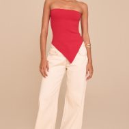 8e69e50766dc61a7f9c4a5cc4f29aeb15d870d14_CNM7109_3_red_fine_knit_bandeau_asymmetric_hem_top