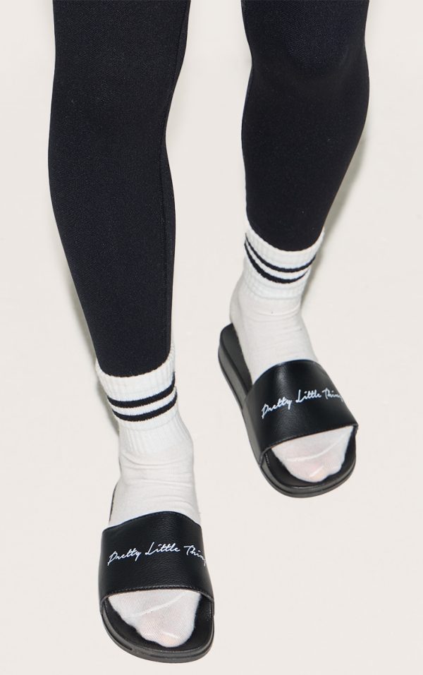 8e9dc05eeb2624e7a2a3c1b0f7723052a08b5329_CMC2829_5_prettylittlething_black_slogan_sliders