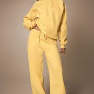 8eedb625f0871ae709837aaf46317a775c156398_CNM6502_3_lemon_oversized_pocket_detail_sweatshirt