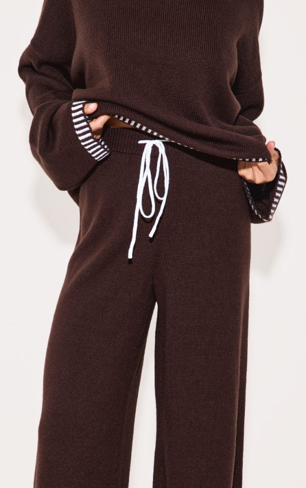 8eefccbcb7a917991746863a99dd26f010d2cda6_CNL1869_4_chocolate_contrast_mocha_stitch_detail_knit_drawstring_waist_trousers