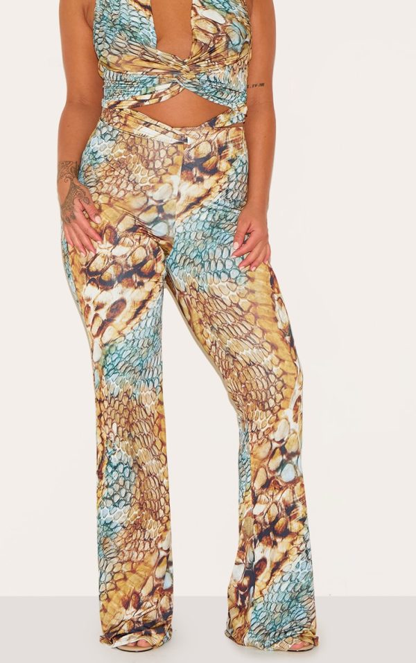 8f1016c6a1aa71704987979734598a88ac6f9212_CNK1140_2_plus_multi_abstract_snake_print_double_layer_slinky_flare_trousers