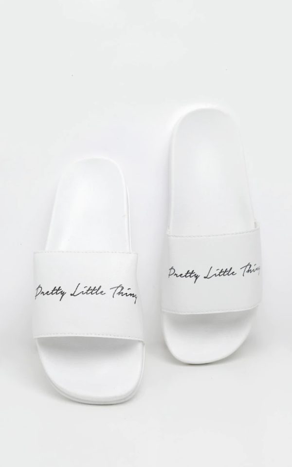 8f5a2b66c590eab77fcae521ca546219eef1e819_CMC2830_1_prettylittlething_white_sliders