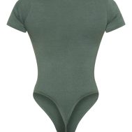 8f7e60debf9ad1eeadd66a1743854ffb8d98d2d0_CNF2364_6_prettylittlething_sea_green_logo_short_sleeved_bodysuit