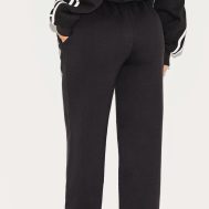 8ff875fa8f3d2029f16a62cb2b43681bfc88b169_CNH7976_3_petite_black_seam_detail_joggers