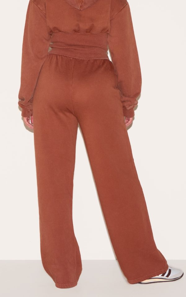 9103fe501c65d3c3848116ee2b43a16864070eb2_CNM1066_3_shape_clay_sweat_seam_detail_wide_leg_joggers-1