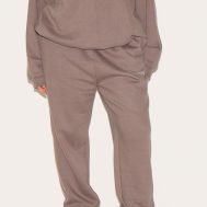 925976eb67fba39241a1a0f2cd7425cf4ae6cbab_CNE5752_2_prettylittlething_plus_charcoal_grey_oversized_slogan_joggers