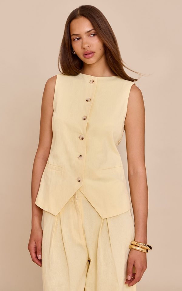 92b375a63866aaa6d58eaeeb0b197bc8dc5e380f_CNM9849_1_butter_yellow_tailored_waistcoat