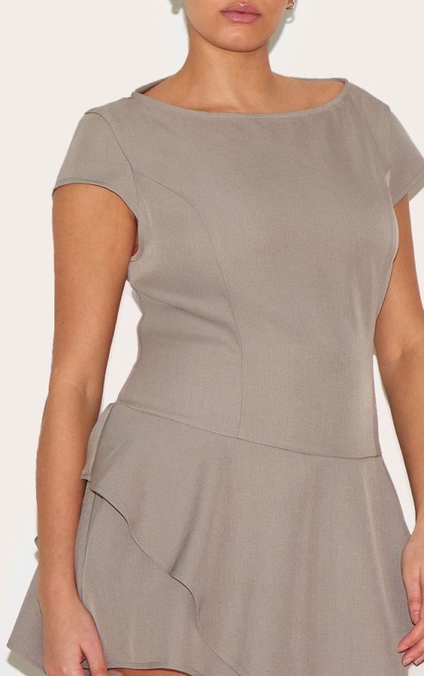 93a17c88e62d57a8987372c0362a2069fc2c1973_CNM0922_4_plus_clay_woven_capped_sleeve_asymmetric_layered_shift_dress