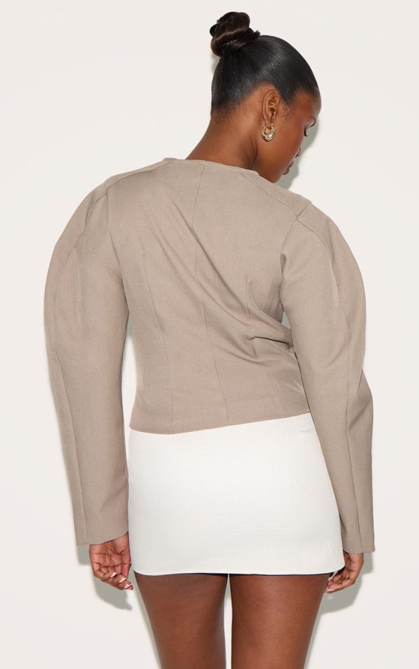 93c06dd764d099c41fec2fe89254cc50d0b31cd6_CNL9710_2_mushroom_tailored_cocoon_sleeve_cropped_blazer