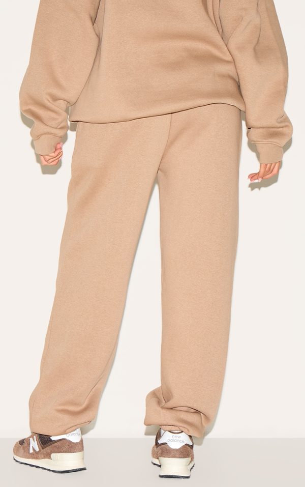 93f5083b0b5b1f37e18b336ae9c9e805455cda09_CNE5747_3_prettylittlething_mocha_established_2012_joggers