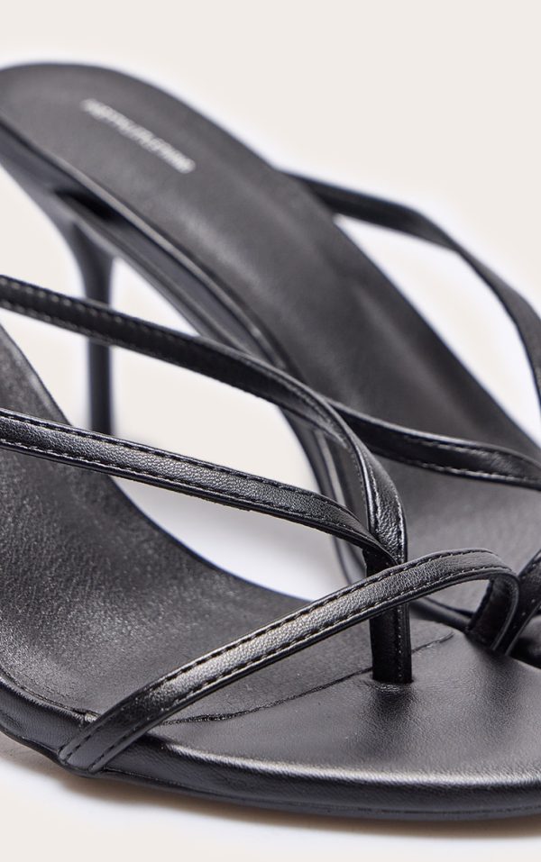 945c930e46df6f7736e99f6ca7eb3ecde0d9b255_CNL7152_4_black_pu_round_toe_thong_high_stiletto_heeled_mules