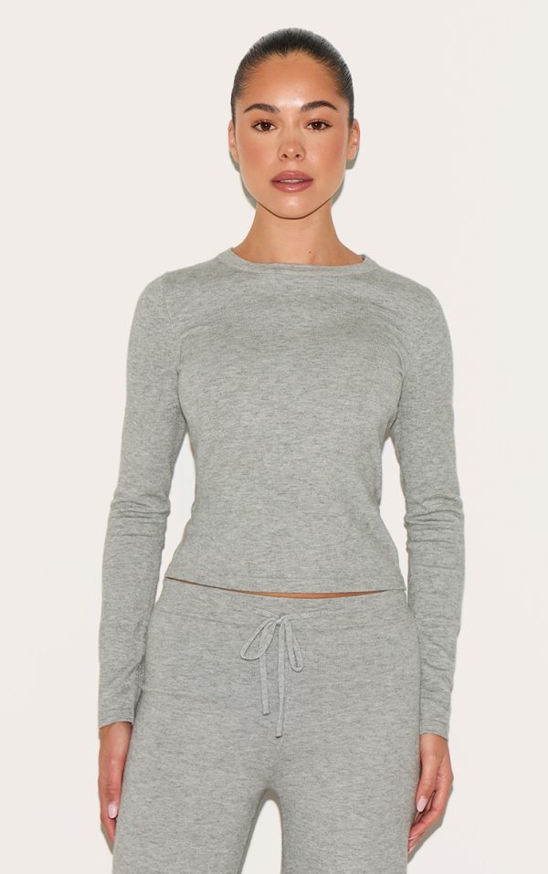 94d2977d704083e78a0b2fd5d8dd9f50e69e78c5_CNL9606_1_ash_grey_soft_knit_long_sleeve_top