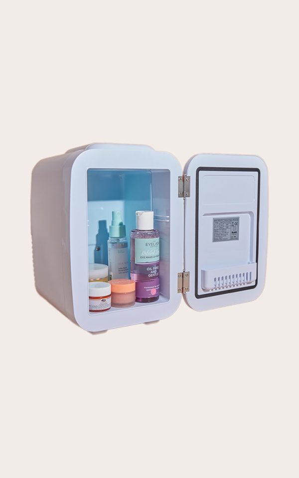 94e148010cb837cd993762a85b41a9de7f9f9c68_CMW1288_4_stylpro_beauty_fridge