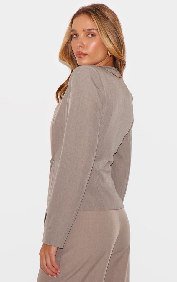 9591acf5a08f29860fbb228a34887731f2b303bd_CNL9307_2_mint_tailored_cinched_woven_asymmetric_blazer-1