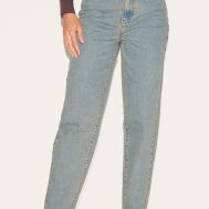 95bba90613a013c9cb74d51e6c20e28086a08791_CNL9577_2_tall_vintage_wash_high_waist_mom_jeans