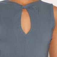 95e88537f5c037e6627ea036309f6fd19b48323a_CNM3080_4_shape_charcoal_stretch_woven_twist_neck_keyhole_top-1
