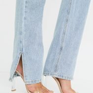 963a95218efeedb586f520d12e98c822bbed3761_CMP3995_4_maternity_light_blue_wash_split_hem_jeans