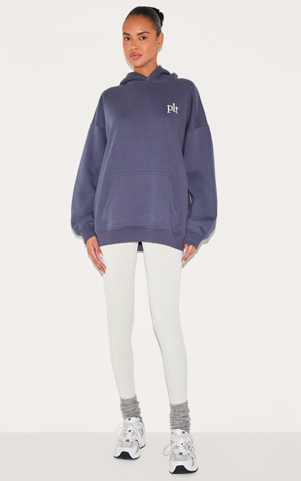 9657ffb82e217a083eff910ab1788ac92ef65fee_CNM3810_3_prettylittlething_midnight_blue_oversized_hoodie