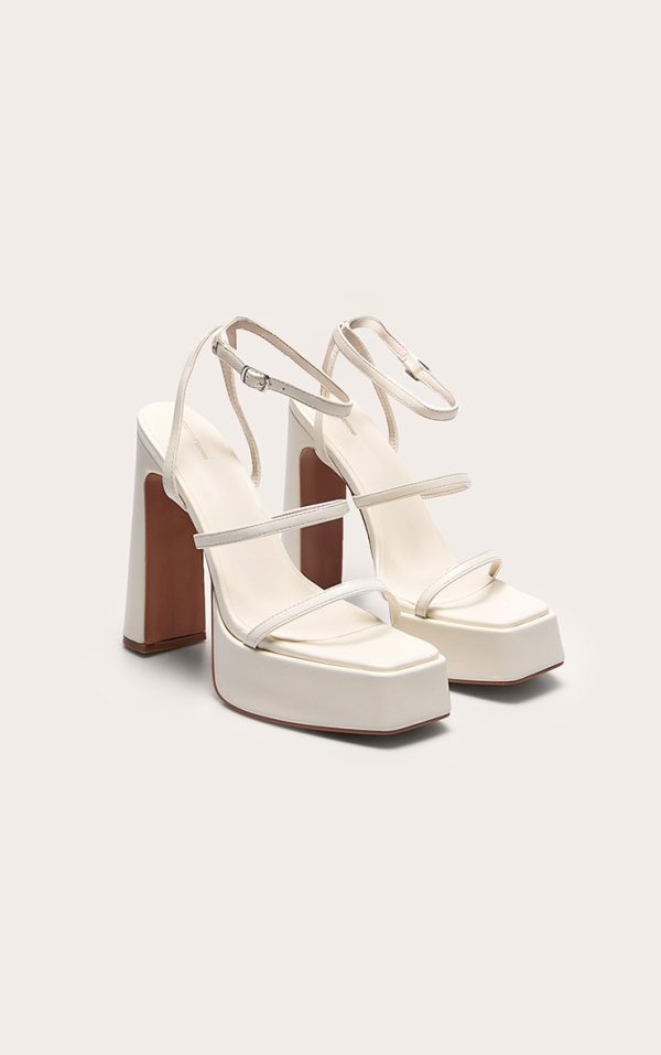 968e58f3fbf94117d02f842925ceade9f33eb64c_CNL8023_2_cream_pu_square_toe_platform_heeled_sandals