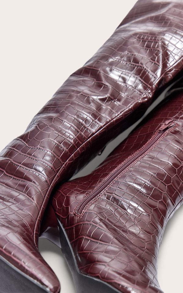 9775e3c080dce64353f4ad7afcf7ca8515fdf7c9_CNJ8472_4_burgundy_croc_pu_point_toe_low_heel_knee_high_boots