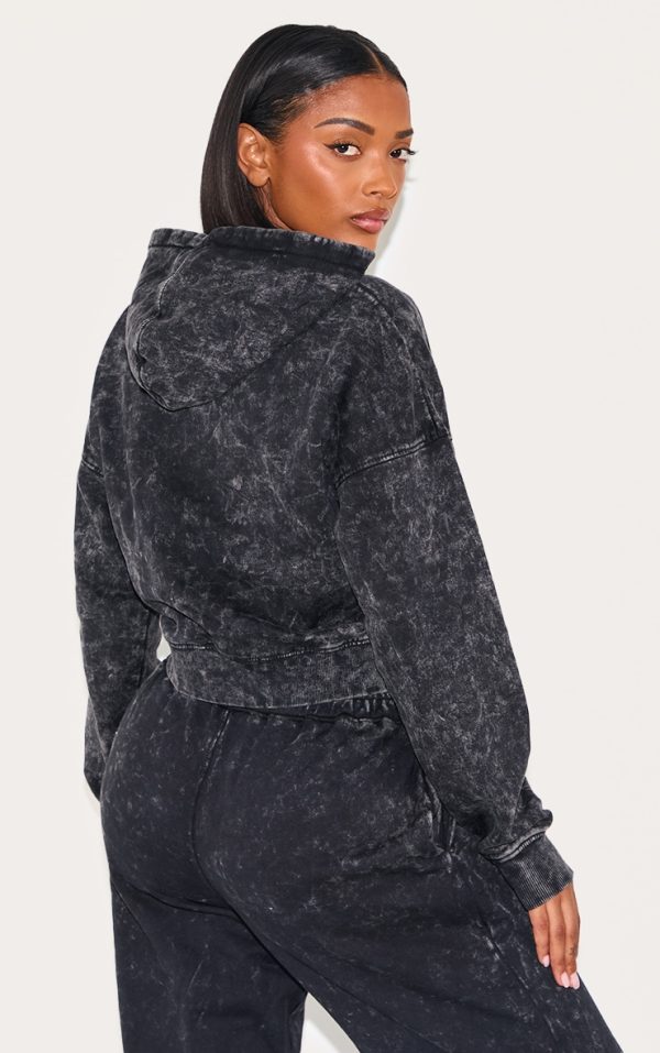 97d383061da22359101a59119a6512990da8594e_CNE3494_2_prettylittlething_shape_charcoal_grey_printed_zip_through_washed_hoodie
