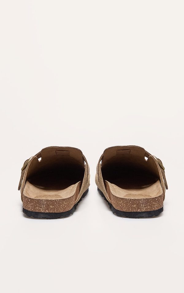 97ea3e2ab915e0aee0a3ab16c091e04fc00f8e5f_CNL1974_3_cream_real_suede_leather_round_toe_buckle_slip_on_clog