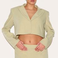99247ffc5863a70106f717a0dfd3444326c8e2bf_CNM5657_4_plus_sage_green_tailored_woven_boxy_cropped_bow_detail_blazer