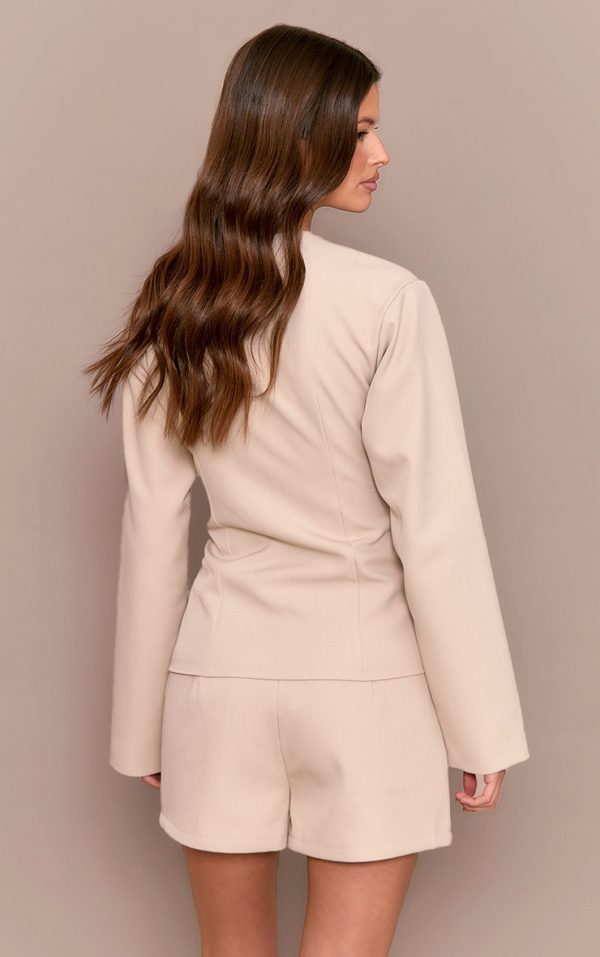 993f0c1721be83f2c6bff654aa0623567f578d9f_CNM1825_2_light_grey_tailored_cinched_waist_asymmetric_blazer