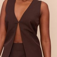 9a0cc5c060d7969e7cad3dc500160d1ebd7e934b_CNM8906_4_chocolate_woven_tailored_hook_and_eye_waistcoat