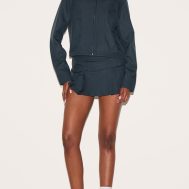 9a946a7be4a8bdb9f0da16420f6eed1fc2074607_CNL7278_3_navy_woven_boxy_jacket