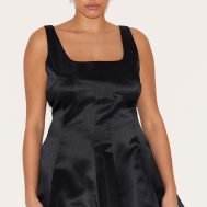 9adcc38fdb31ff675dacce689366618038c672f2_CNM1646_3_plus_black_satin_square_neck_pleated_shift_dress