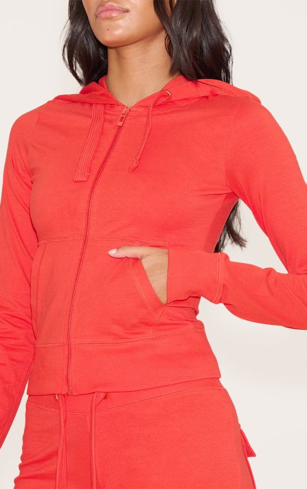 9b18cf942bcb45914e67ac0ad7780dc41ccf08a9_CNN0640_4_deep_red_zip_up_fitted_track_top