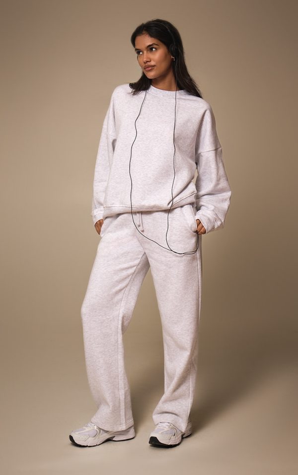 9b4f968a8f045fe0020692cc9e294886beb3bc35_CNL8049_3_light_grey_oversized_sweatshirt_tracksuit_set