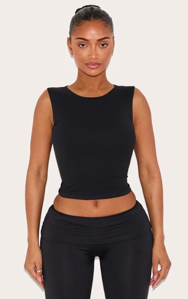 9bae66dbd5fb6e3ec0a9e170b759bcfbcb7be978_CNI3066_1_shape_black_sculpted_longline_racer_top