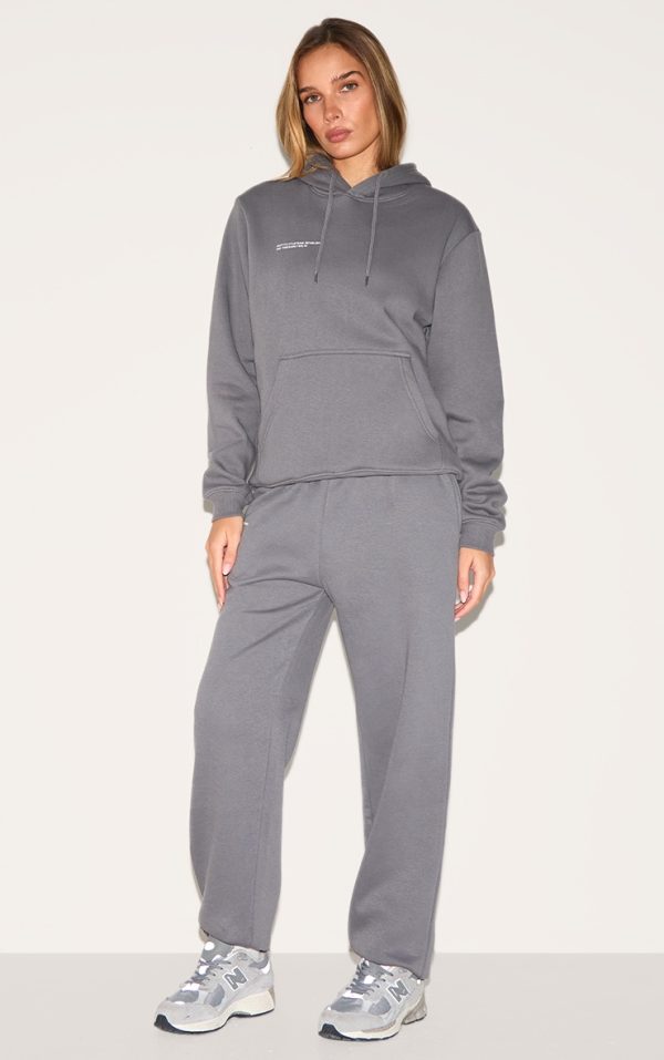 9bf23c735352c3112c3f8562a565a184cdce5245_CNE5364_3_prettylittlething_logo_charcoal_grey_est_2012_oversized_fit_hoodie-1