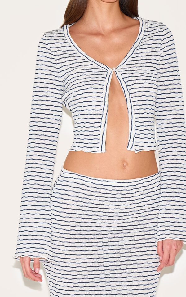 9c465d7919e1239840ffc26a6e19c13e76056586_CNM7409_4_navy_textured_striped_button_cardigan